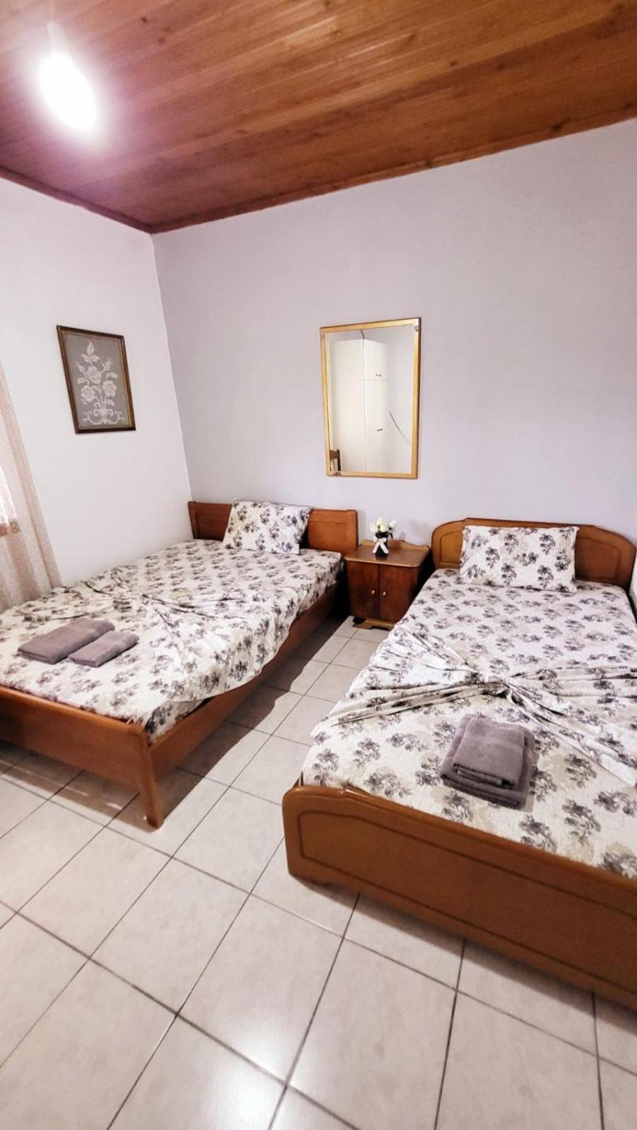 Ferienwohnung Housebutterfly Toroni Zimmer foto